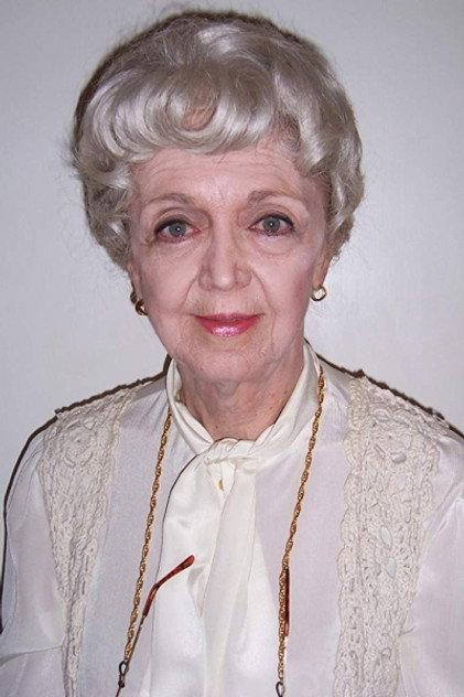 Dionne Houle - Actor Profile Photo
