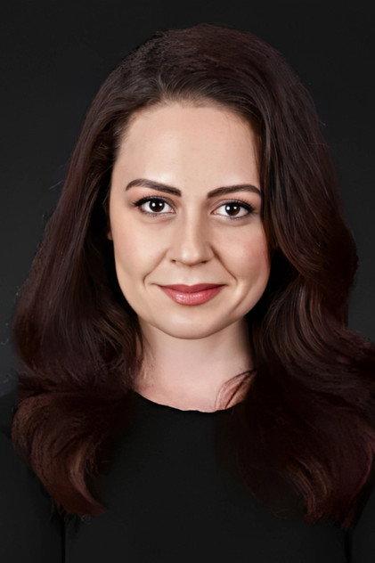 Özlem Türay - Actor Profile Photo
