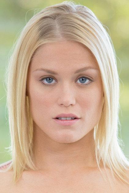 Ash Hollywood - Actor Profile Photo