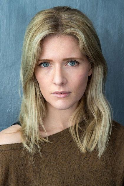 Amy De Bhrún - Actor Profile Photo