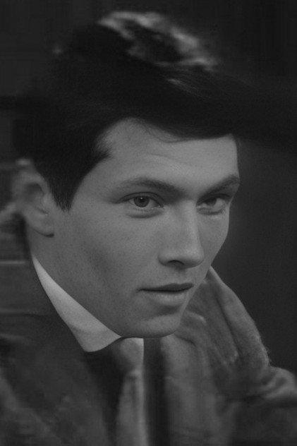 Vladas Radusis - Actor Profile Photo
