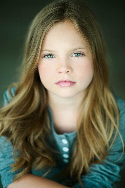 Violet Hicks - Actor Profile Photo