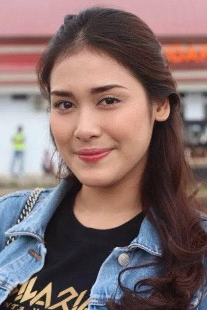Andania Suri - Actor Profile Photo