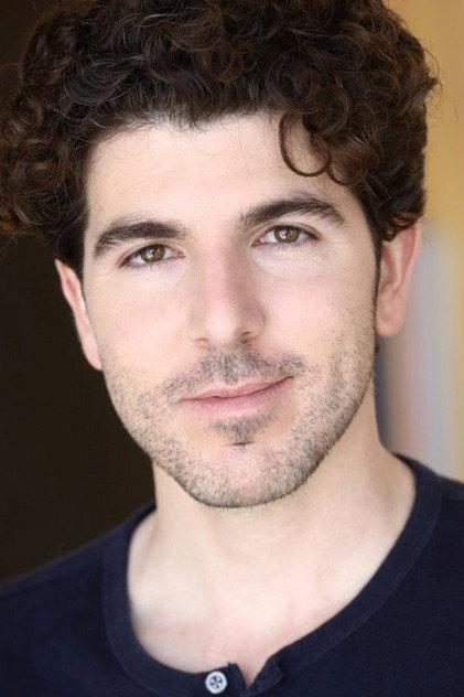 Arthur De Larroche - Actor Profile Photo