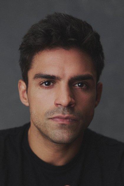 Sean Teale - Actor Profile Photo