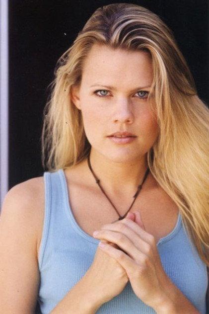 Sofia Karstens - Actor Profile Photo