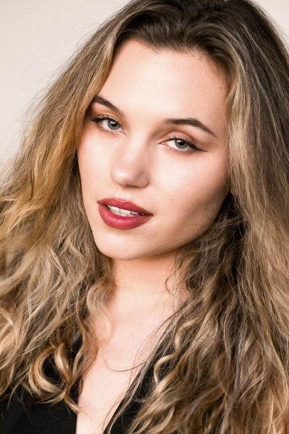 Victoria Grace - Actor Profile Photo