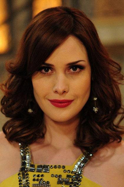Mayana Moura - Actor Profile Photo