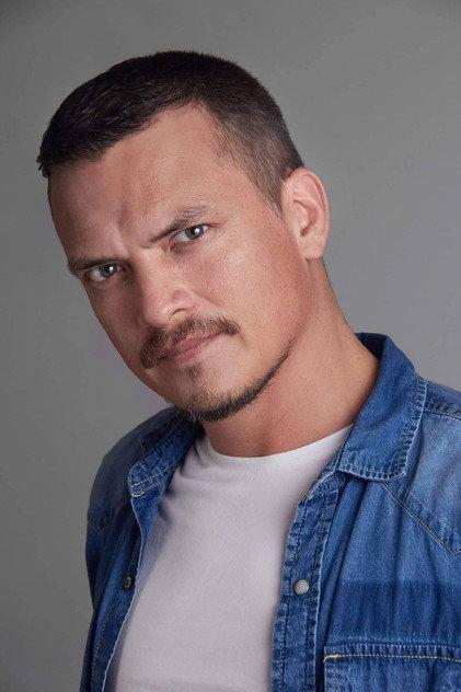 Óscar López Arias - Actor Profile Photo