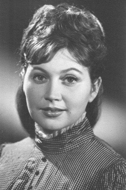 Yelena Kornilova - Actor Profile Photo