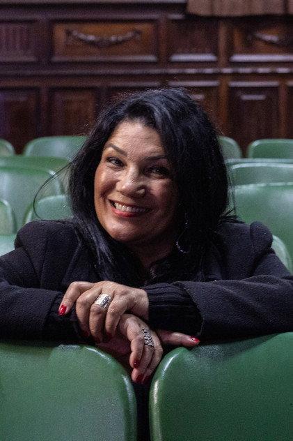 Viviane Velozo - Actor Profile Photo
