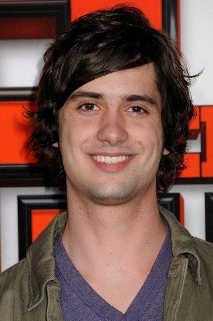Jake Sandvig - Actor Profile Photo