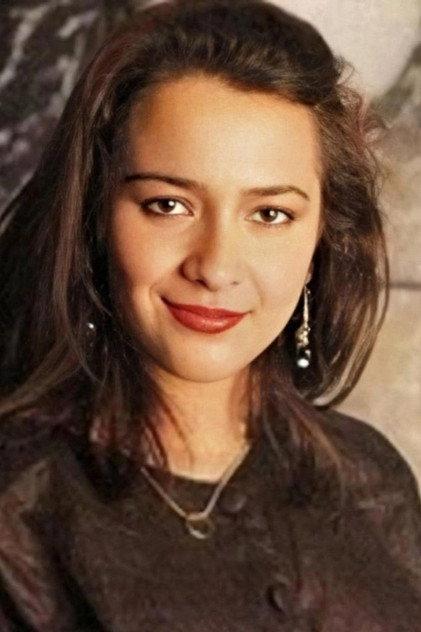 Julia Rais - Actor Profile Photo