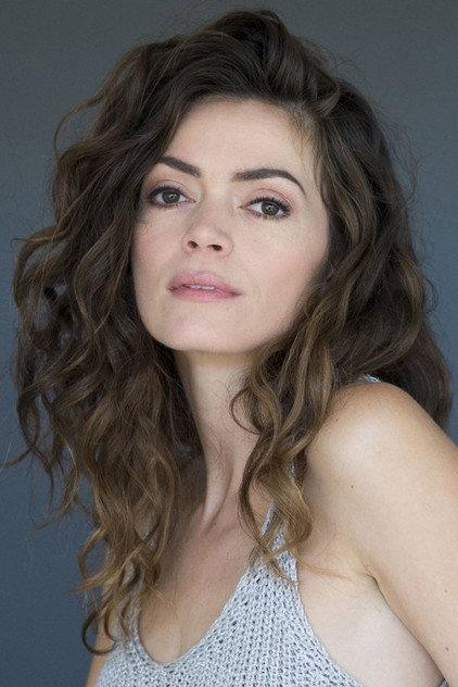 Carlyn Burchell - Actor Profile Photo