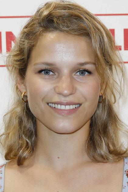 Margaux Chatelier - Actor Profile Photo