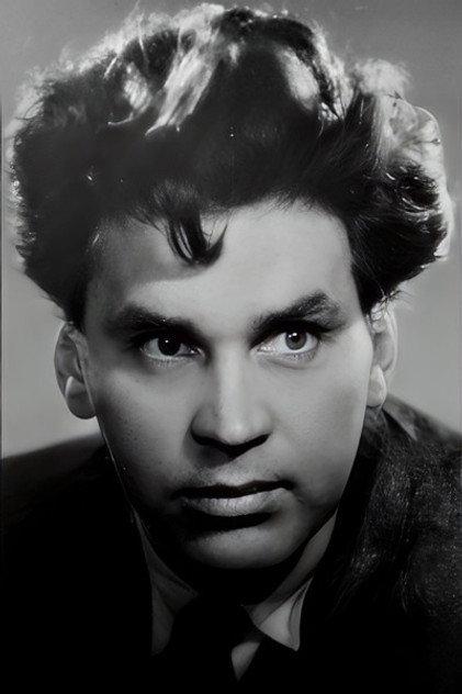 Pyotr Omelchenko - Actor Profile Photo