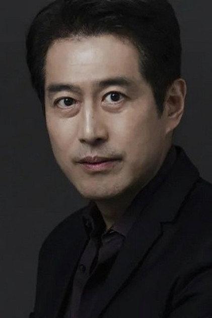 Lee Yoon-geon - Actor Profile Photo