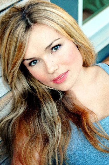 Janneke Williamson - Actor Profile Photo