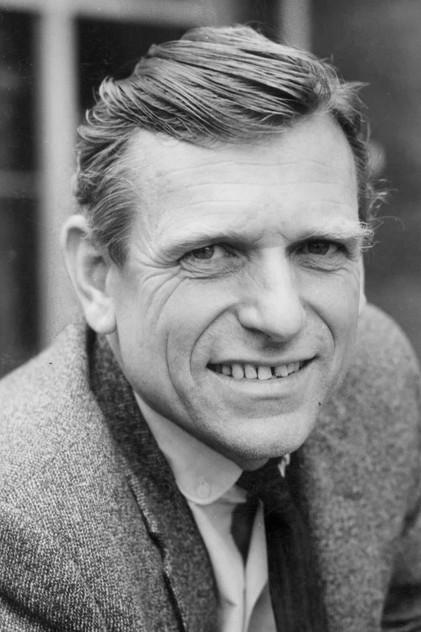 Leonard Teale - Actor Profile Photo