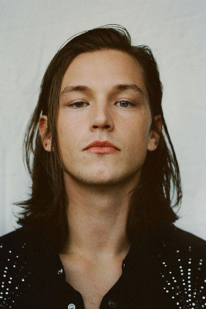 Simon Lööf - Actor Profile Photo
