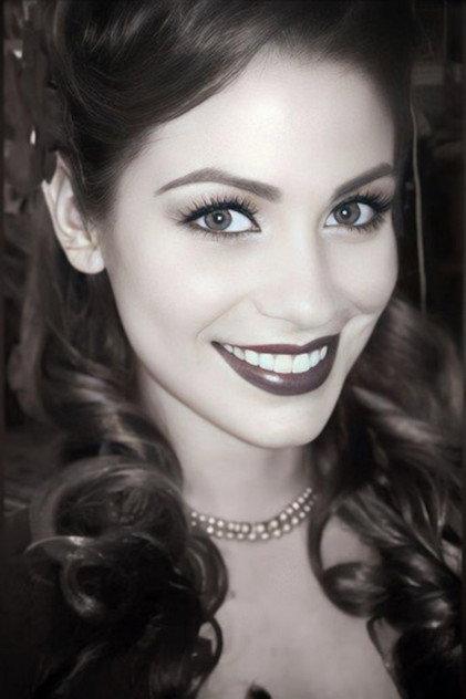 Tessa Lyn - Actor Profile Photo