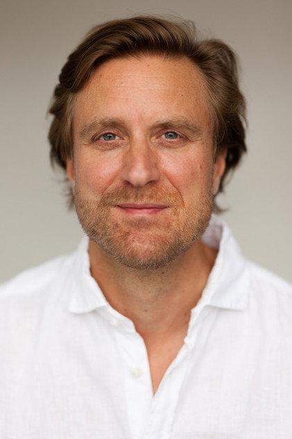 Carl Gierstorfer - Actor Profile Photo