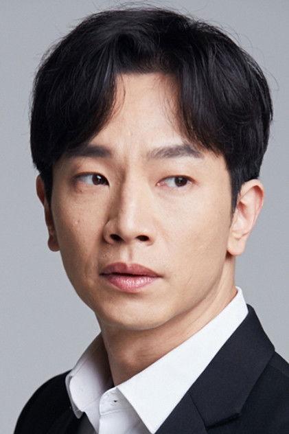 Kim Zio - Actor Profile Photo