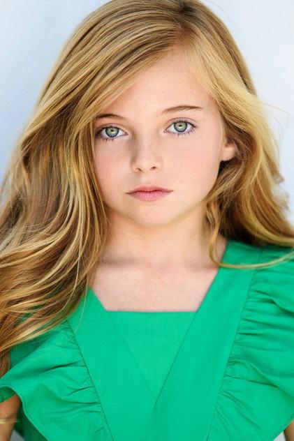 Anniston Almond - Actor Profile Photo