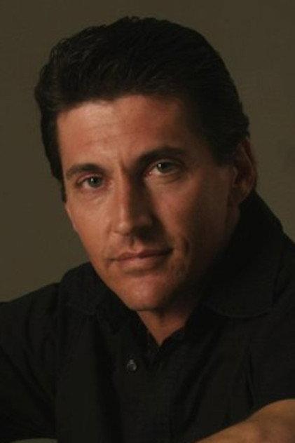 Loren Avedon - Actor Profile Photo