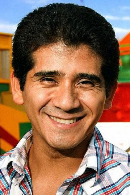 Oscar Guzmán - Actor Profile Photo