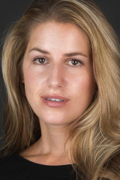 Kathryn Schneider - Actor Profile Photo