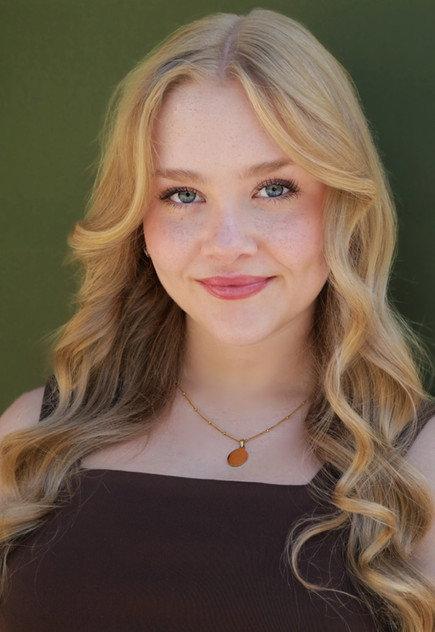Ella Rae Barrett - Actor Profile Photo