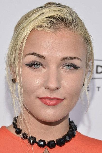 Maty Noyes - Actor Profile Photo