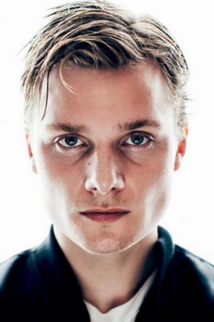 Ferdinand Glad Bach - Actor Profile Photo
