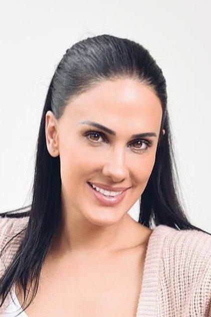 Ana La Salvia - Actor Profile Photo