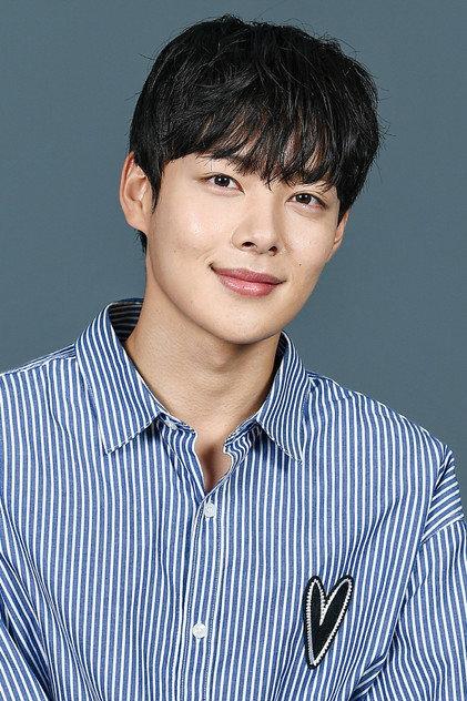 Kim Min-ki - Actor Profile Photo