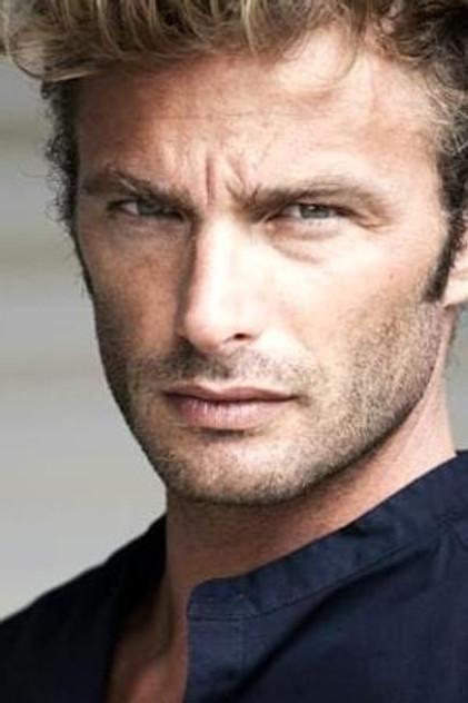 Simon Grechi - Actor Profile Photo