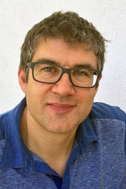 Simon Reynolds - Actor Profile Photo
