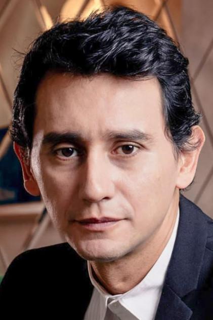 Carlos-Manuel Vesga - Actor Profile Photo