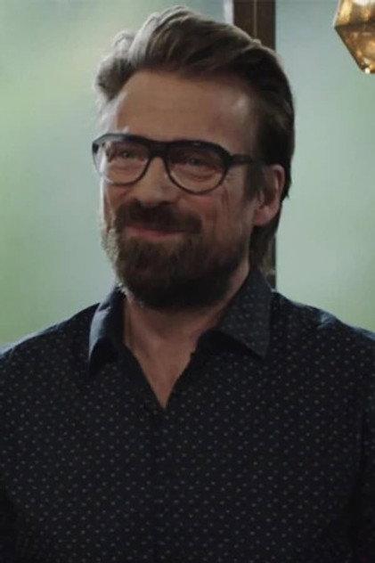 Frank Dierens - Actor Profile Photo