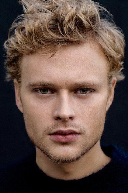 Edvin Endre - Actor Profile Photo