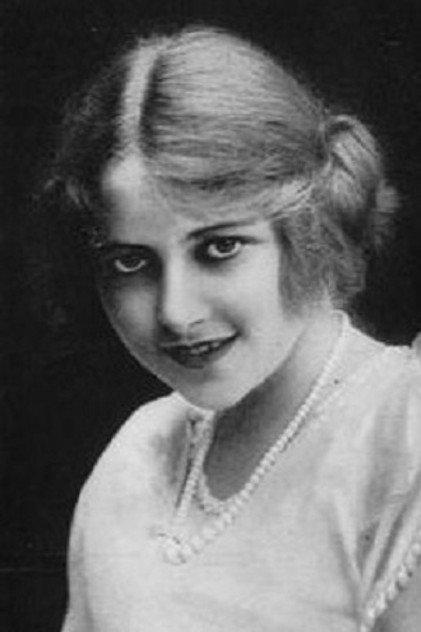 Muriel Ostriche - Actor Profile Photo