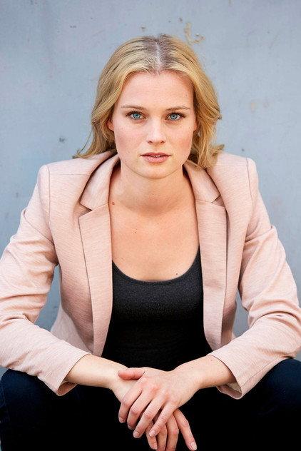 Kira Zurhausen - Actor Profile Photo