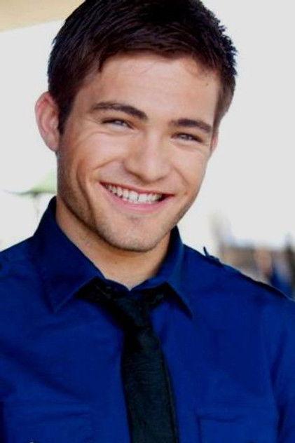 Reiley McClendon - Actor Profile Photo