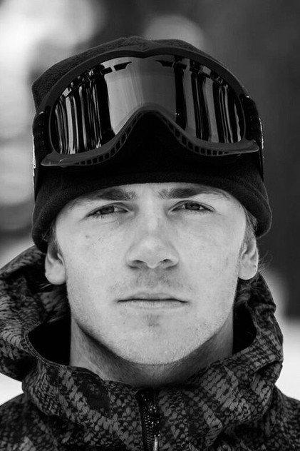 Hunter Hess - Actor Profile Photo
