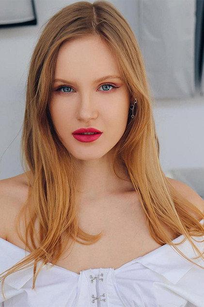 Polina Pushkareva - Actor Profile Photo