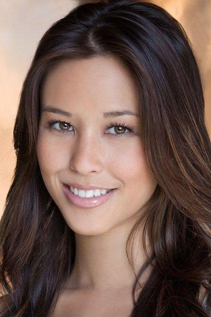Kaitlyn Leeb - Actor Profile Photo