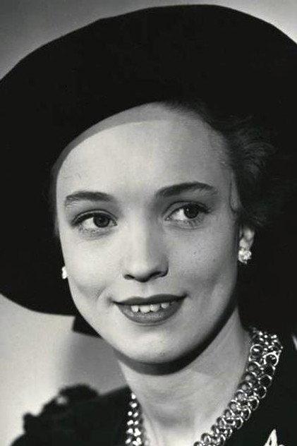 Kirsten Ralov - Actor Profile Photo