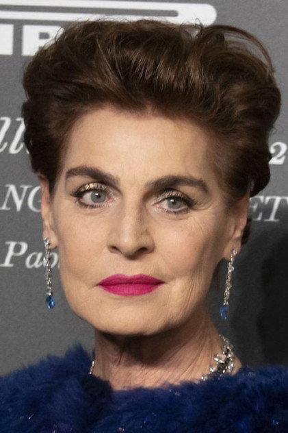 Antonia dell’Atte - Actor Profile Photo
