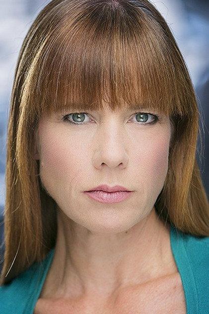 Tara Seignuer - Actor Profile Photo